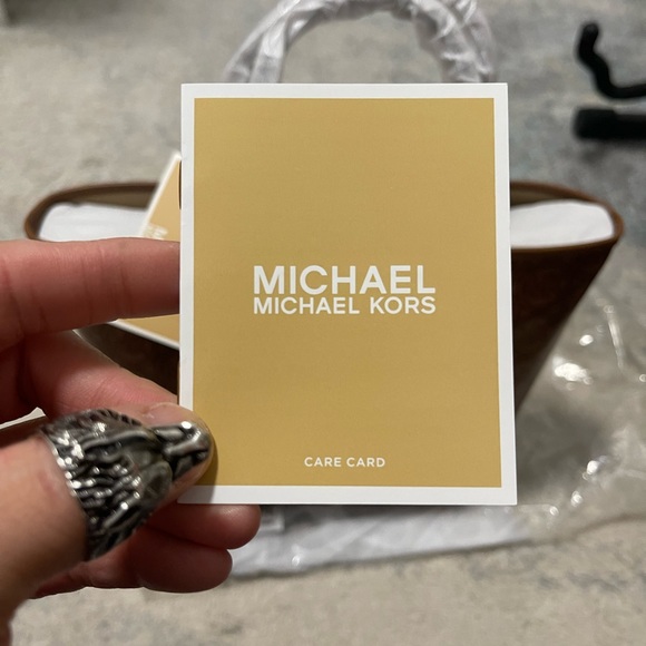 NWT Michael Kors Jodie Small Logo Jacquard Tote Bag In Luggage/Brown Color - Picture 10 of 12